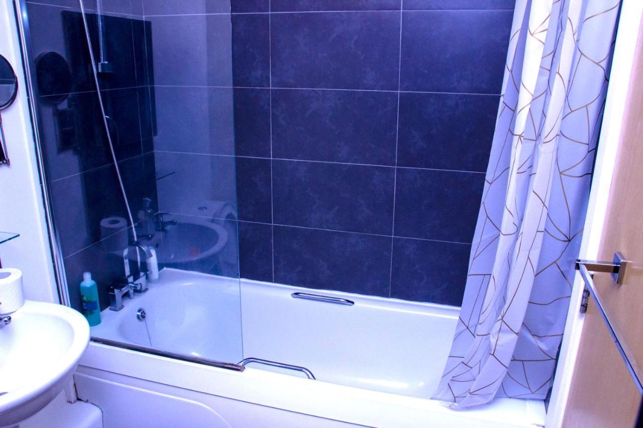 Allen Luxury Apartment Coventry Exteriör bild